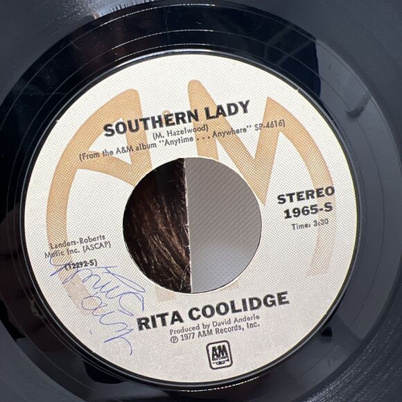 45 RPM - RITA COOLIDGE - WE'RE ALL ALONE - WITH PICTURE SLEEVE NM Playback! - Picture 6 of 7